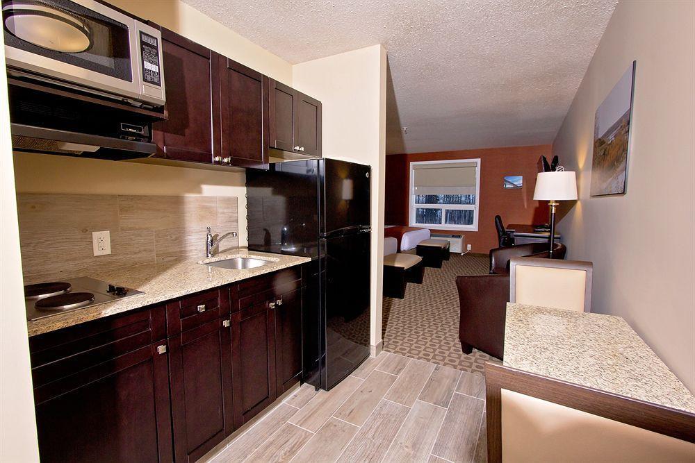 Service Plus Inns & Suites Drayton Valley Kültér fotó