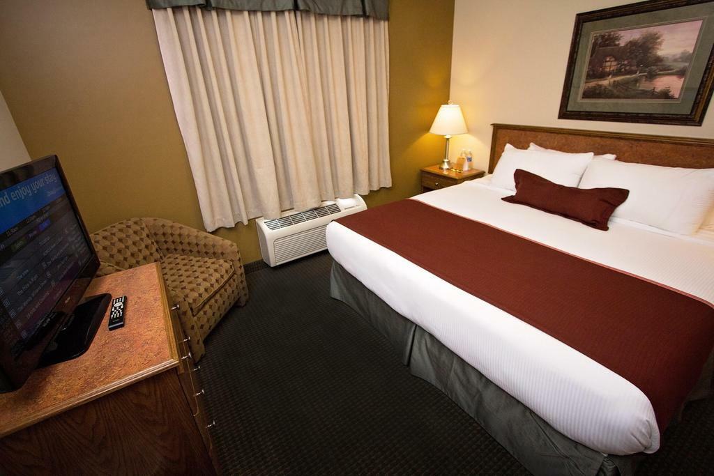 Service Plus Inns & Suites Drayton Valley Kültér fotó